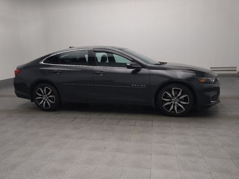 Used 2018 Chevrolet Malibu LT w/ Leather Package FWD image 11
