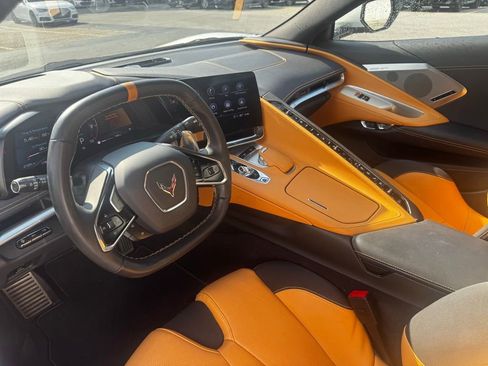 Used 2023 Chevrolet Corvette Stingray Preferred Conv w/ 2LT RWD image 9