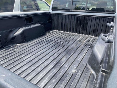 Used 2007 Toyota Tacoma PreRunner RWD image 9