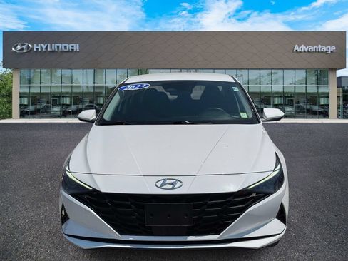 Certified 2023 Hyundai Elantra SEL w/ Convenience Package FWD image 2