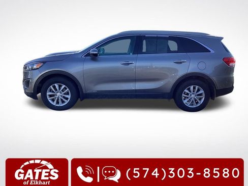 Used 2016 Kia Sorento LX w/ LX Convenience Package image 6