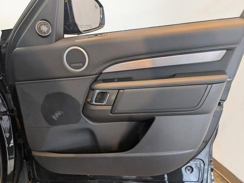 New 2026 Land Rover Discovery Limited Edition AWD/4WD image 34