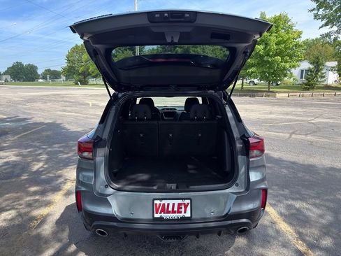Used 2021 Chevrolet TrailBlazer RS w/ Convenience Package FWD image 21