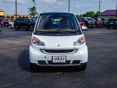 Used 2008 smart fortwo pure RWD image 2