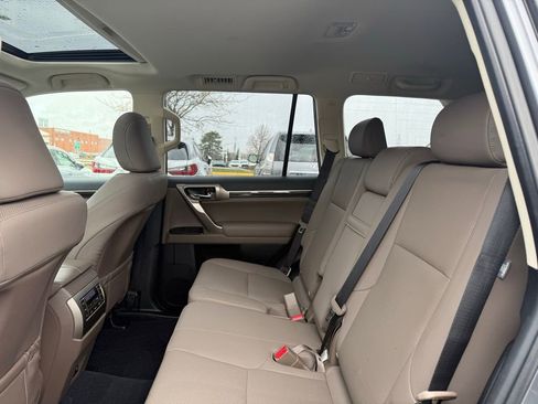 Used 2020 Lexus GX 460 Premium image 15