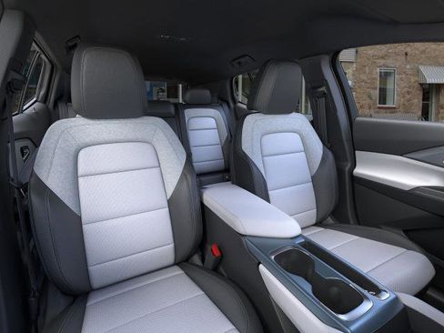 New 2025 Chevrolet Equinox EV LT image 16