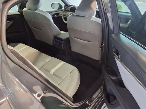 Used 2026 Toyota Camry SE w/ Convenience Package FWD image 23