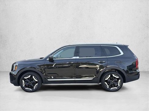 Used 2025 Kia Telluride S AWD/4WD image 8