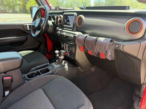 Used 2021 Jeep Gladiator Mojave w/ Trailer Tow Package AWD/4WD image 32