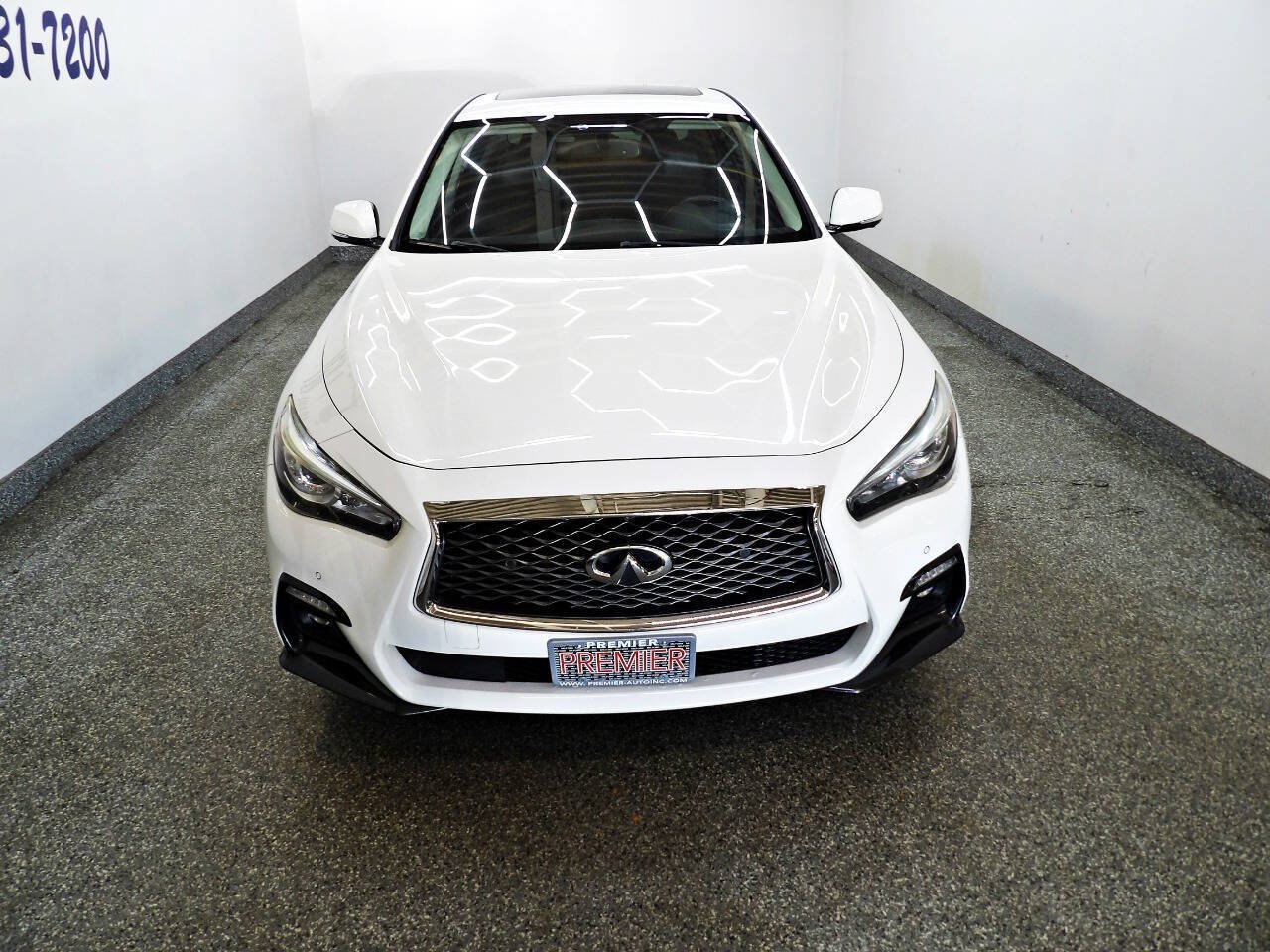 Used 2019 INFINITI Q50 Signature Edition w/ Cargo Package (L96) AWD/4WD image 2