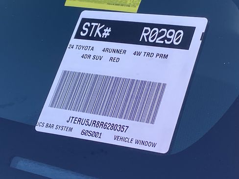 Certified 2024 Toyota 4Runner TRD Off-Road Premium image 34