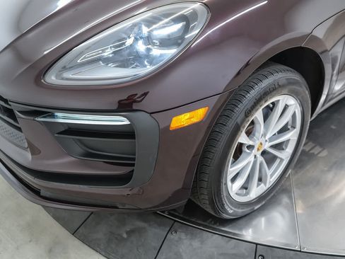 Certified 2024 Porsche Macan AWD/4WD image 16