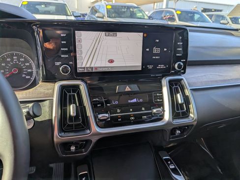 Used 2023 Kia Sorento EX FWD image 21