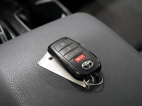 Used 2025 Toyota Camry LE FWD image 27