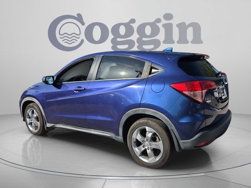 Used 2016 Honda HR-V EX image 3