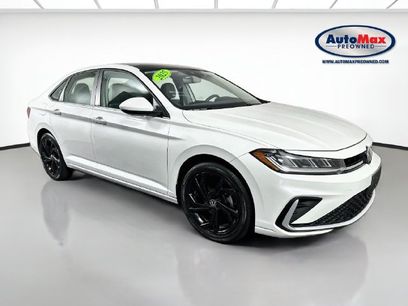 Used 2025 Volkswagen Jetta SE