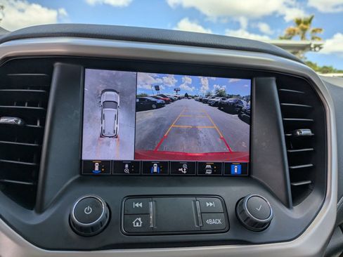 Certified 2023 GMC Acadia Denali w/ Denali Ultimate Package FWD image 24