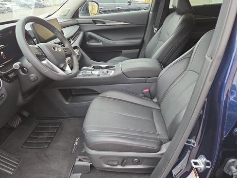 Used 2026 INFINITI QX60 Luxe w/ Cargo Package image 6