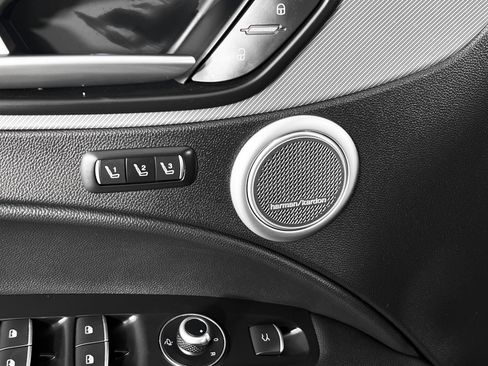 Used 2024 Alfa Romeo Stelvio Ti image 22