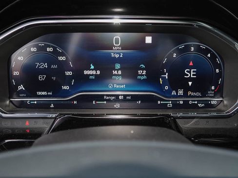 Used 2023 Chevrolet Silverado 1500 LT image 11