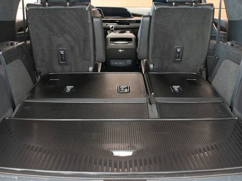Used 2023 Cadillac Escalade Sport Platinum w/ Heavy-Duty Trailer Package AWD/4WD image 15