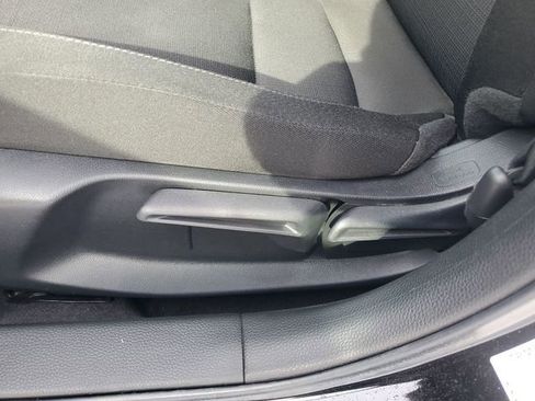 Used 2023 Honda Civic LX image 40