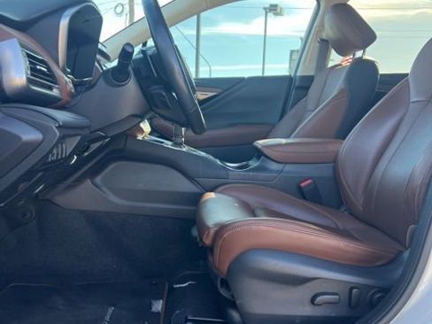 Used 2021 Subaru Outback Touring w/ Popular Package #2 image 21