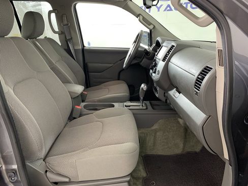 Used 2017 Nissan Frontier SV w/ SV Value Truck Package image 41