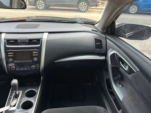 Used 2013 Nissan Altima 2.5 SV FWD image 26
