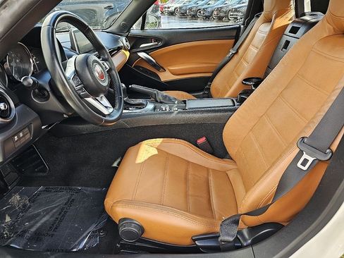 Used 2017 FIAT 124 Spider Lusso image 23