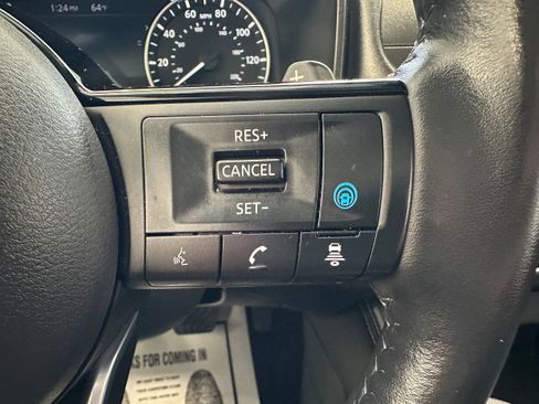 Used 2021 Nissan Rogue SL image 24