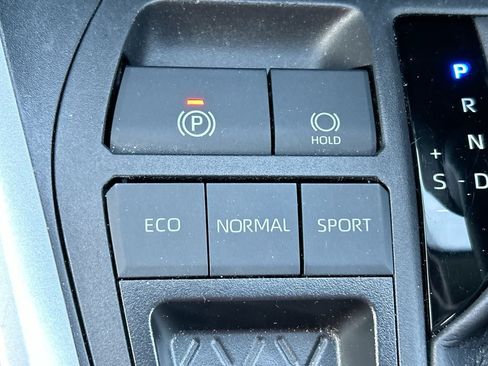 Used 2024 Toyota RAV4 XLE Premium FWD image 35