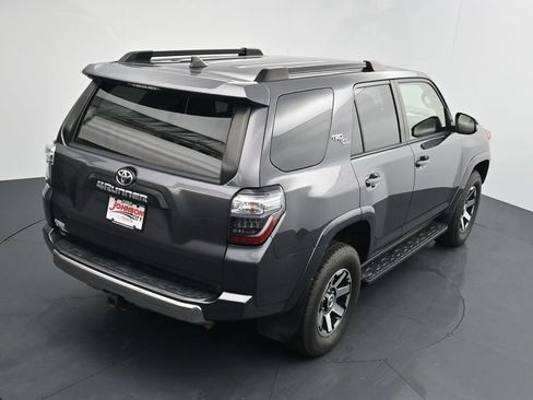 Used 2022 Toyota 4Runner TRD Off-Road Premium AWD/4WD image 29