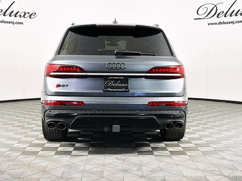 Used 2020 Audi SQ7 Premium Plus w/ Driver Assistance Package image 5