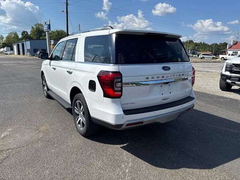 Used 2024 Ford Expedition Limited RWD image 4
