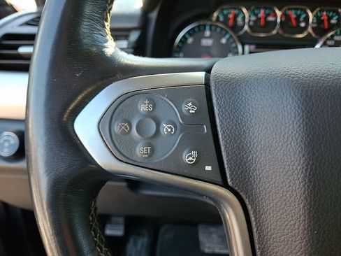Used 2017 Chevrolet Suburban LT w/ Luxury Package image 22