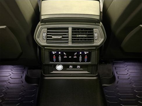 Used 2023 Lamborghini Urus S image 28