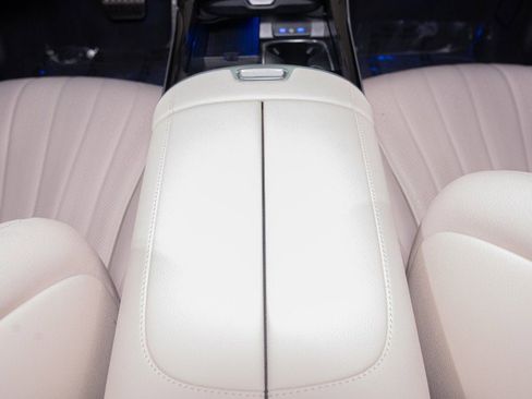 New 2026 Mercedes-Benz S 500 4MATIC image 19