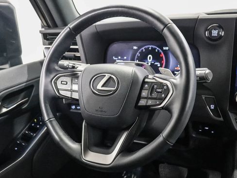 Used 2024 Lexus GX 550 w/ Accessory Package (Z1) AWD/4WD image 16