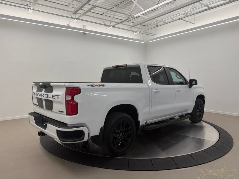 Used 2025 Chevrolet Silverado 1500 RST w/ Rally Edition AWD/4WD image 3