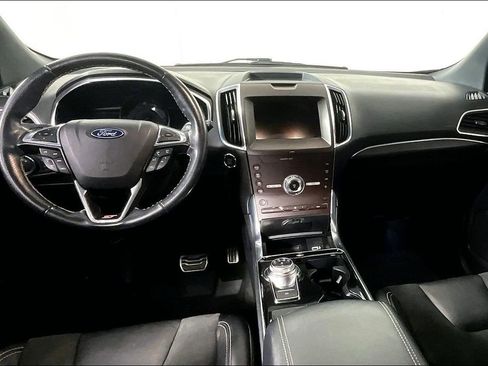 Used 2020 Ford Edge ST image 15