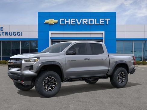 New 2026 Chevrolet Colorado ZR2 w/ Technology Package AWD/4WD image 2