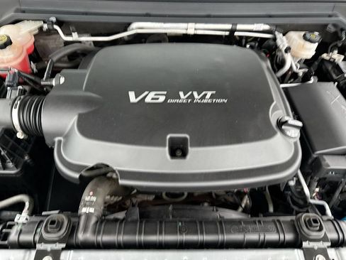 Used 2022 Chevrolet Colorado W/T AWD/4WD image 25