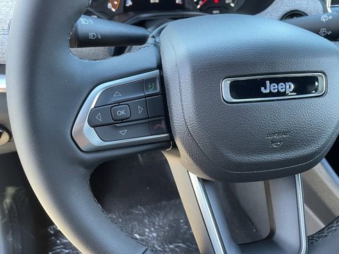 New 2026 Jeep Compass Latitude image 23