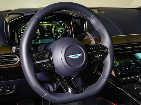 Used 2026 Aston Martin V8 Vantage Coupe RWD image 24