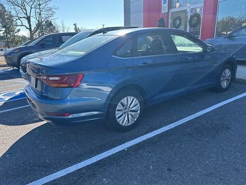 Used 2019 Volkswagen Jetta S image 4