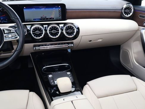Used 2023 Mercedes-Benz CLA 250 4MATIC w/ Premium Package image 10