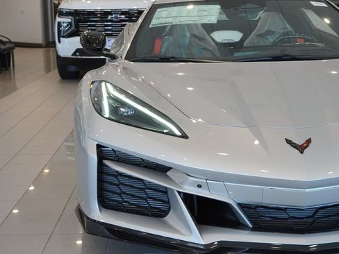 New 2026 Chevrolet Corvette E-Ray AWD/4WD image 11
