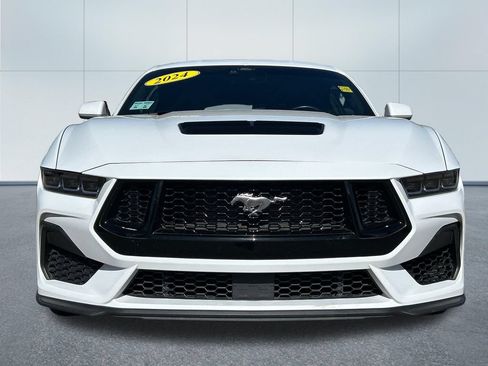 Used 2024 Ford Mustang GT Premium w/ GT Performance Package RWD image 3