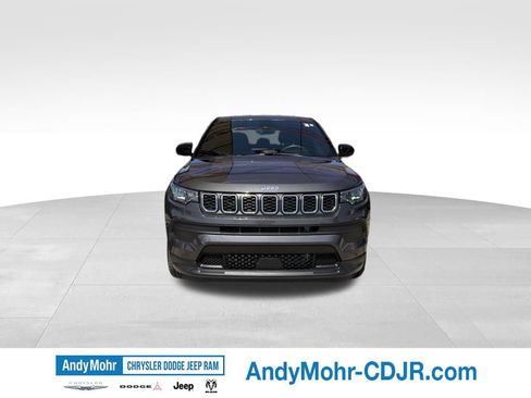 Used 2024 Jeep Compass Sport AWD/4WD image 2